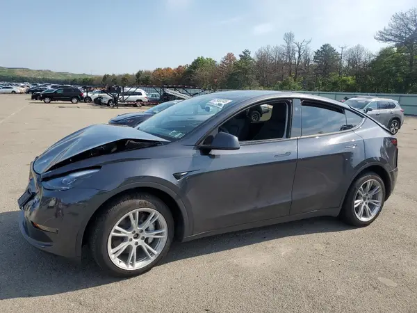 7SAYGDEE4RF090863 2024 TESLA MODEL Y - Image 1