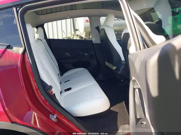 7SAYGDEE4RF107774 2024 TESLA MODEL Y - Image 8