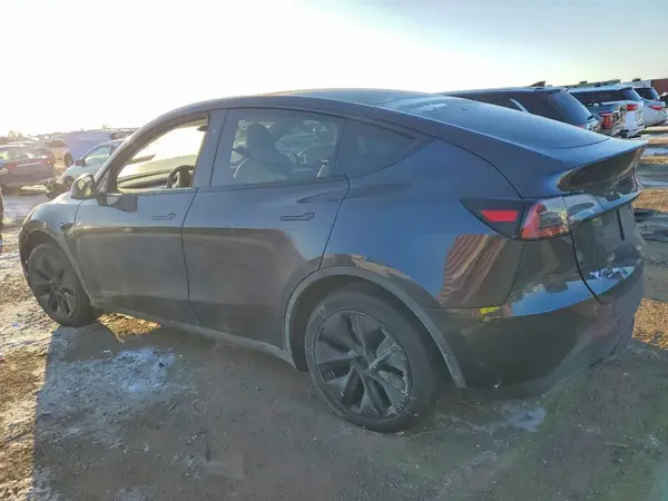 7SAYGDEE4RF116491 2024 TESLA MODEL Y - Image 2