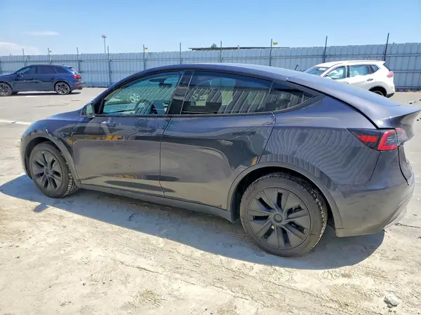 7SAYGDEE4RF117768 2024 TESLA MODEL Y - Image 2