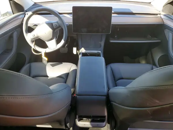 7SAYGDEE4RF126583 2024 TESLA MODEL Y - Image 8