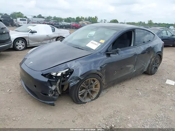 7SAYGDEE4RF128608 2024 TESLA MODEL Y - Image 2
