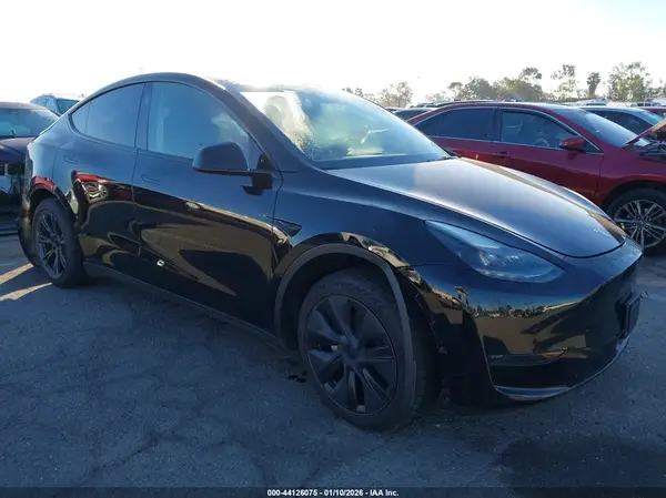 7SAYGDEE4RF129239 2024 TESLA MODEL Y - Image 1