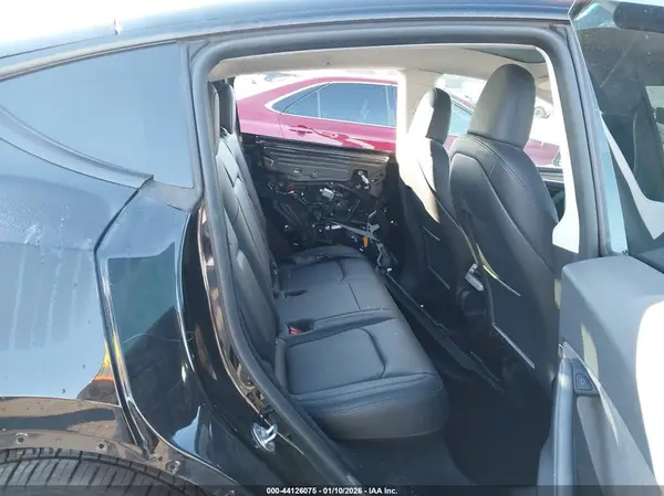 7SAYGDEE4RF129239 2024 TESLA MODEL Y - Image 8