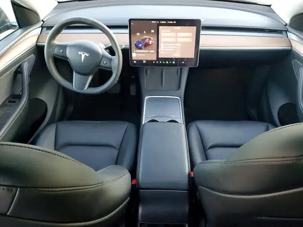 7SAYGDEE4RF149832 2024 TESLA MODEL Y - Image 8