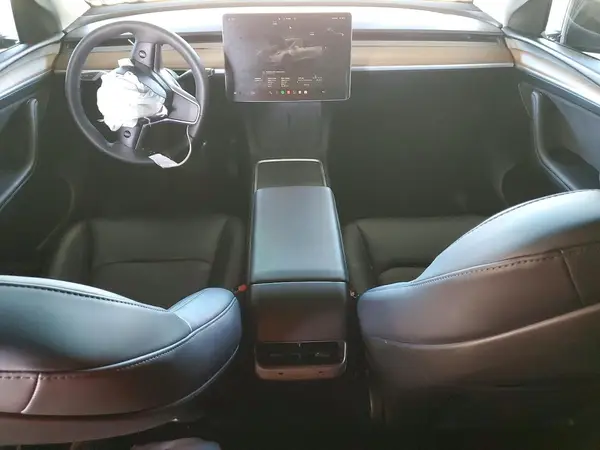 7SAYGDEE4RF154724 2024 TESLA MODEL Y - Image 8