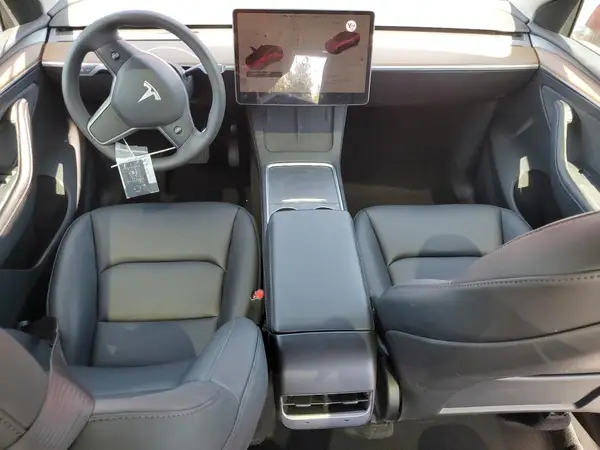 7SAYGDEE4RF156411 2024 TESLA MODEL Y - Image 8