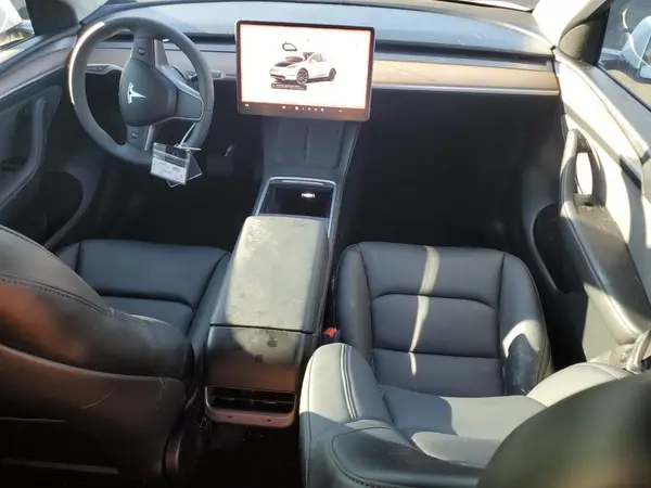 7SAYGDEE4RF158417 2024 TESLA MODEL Y - Image 8