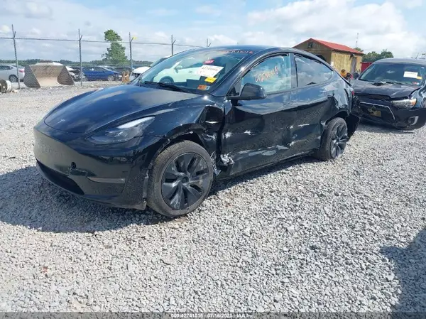 7SAYGDEE4RF161429 2024 TESLA MODEL Y - Image 2