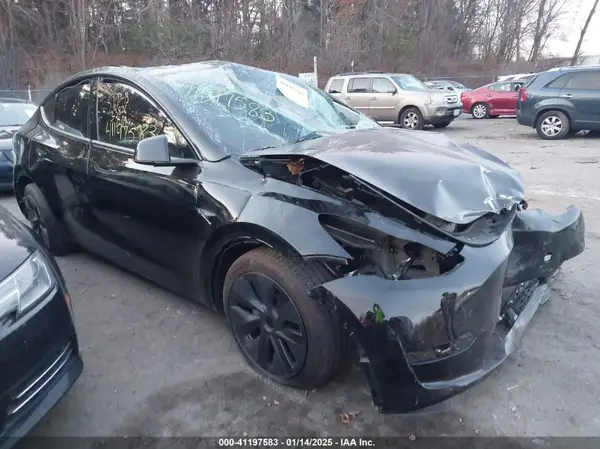7SAYGDEE4RF168509 2024 TESLA MODEL Y - Image 1