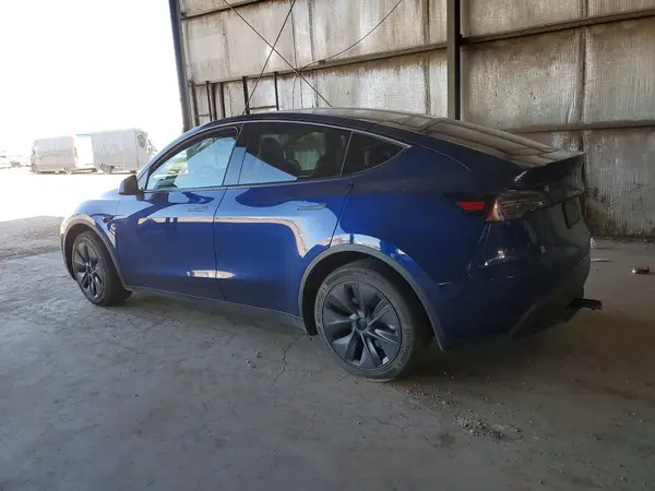 7SAYGDEE4RF168686 2024 TESLA MODEL Y - Image 2