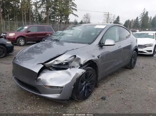 7SAYGDEE4RF178084 2024 TESLA MODEL Y - Image 2