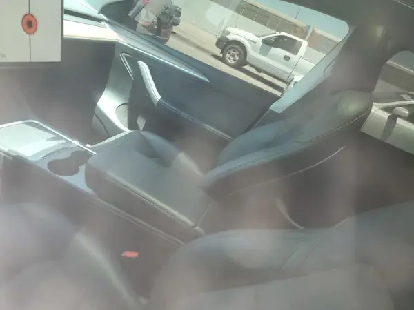 7SAYGDEE4RF190932 2024 TESLA MODEL Y - Image 8