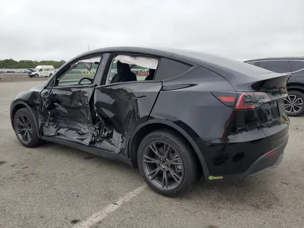 7SAYGDEE4RF198027 2024 TESLA MODEL Y - Image 2