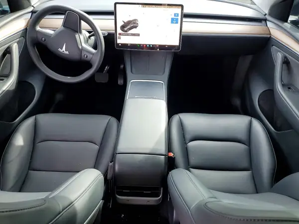 7SAYGDEE4RF198416 2024 TESLA MODEL Y - Image 8