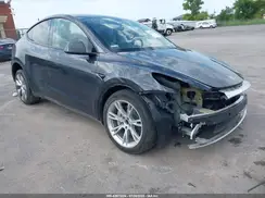 7SAYGDEE4RF986192 2024 TESLA MODEL Y