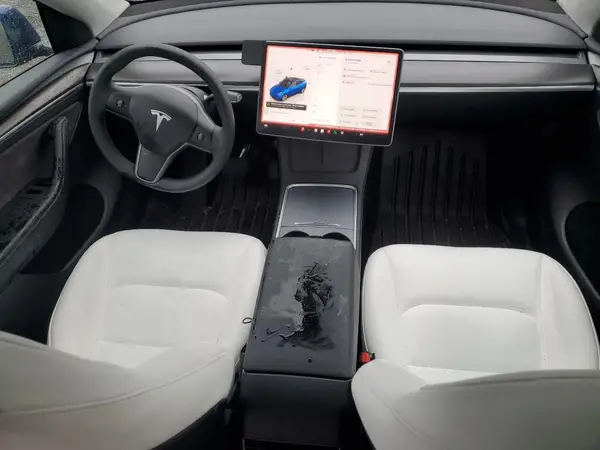 7SAYGDEE4RF986774 2024 TESLA MODEL Y - Image 8