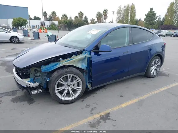 7SAYGDEE4RF988024 2024 TESLA MODEL Y - Image 2