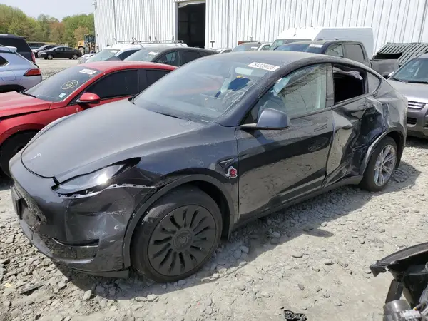 7SAYGDEE4RF990274 2024 TESLA MODEL Y - Image 1