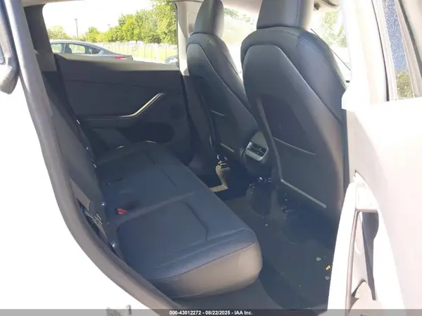 7SAYGDEE4SA337706 2025 TESLA MODEL Y - Image 8