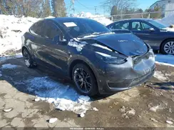 7SAYGDEE4SA337897 2025 TESLA MODEL Y