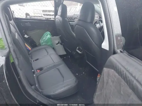 7SAYGDEE4SA337933 2025 TESLA MODEL Y - Image 8