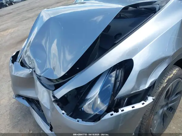 2025 TESLA MODEL Y auction photo 6