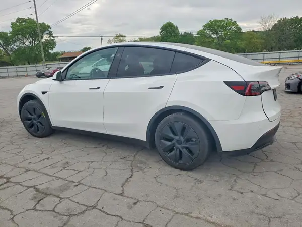 7SAYGDEE4SA346390 2025 TESLA MODEL Y - Image 2
