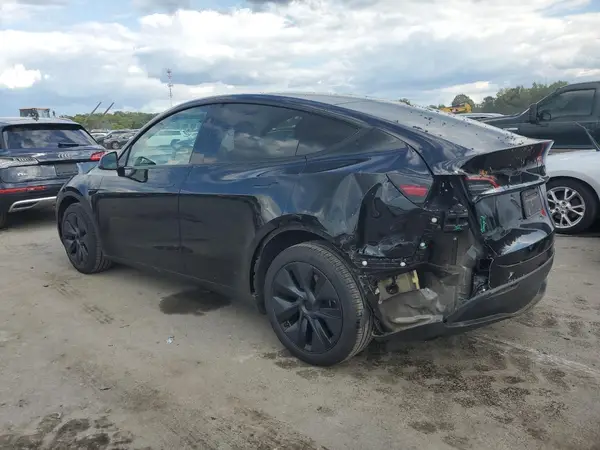7SAYGDEE4SA349368 2025 TESLA MODEL Y - Image 2