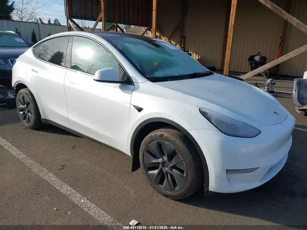 7SAYGDEE4SA351203 2025 TESLA MODEL Y - Image 1