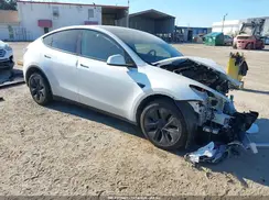 7SAYGDEE4SA352948 2025 TESLA MODEL Y