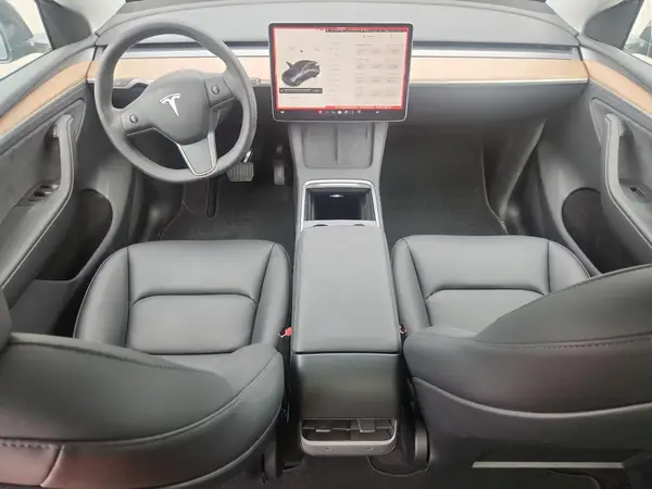 7SAYGDEE4SA360130 2025 TESLA MODEL Y - Image 8