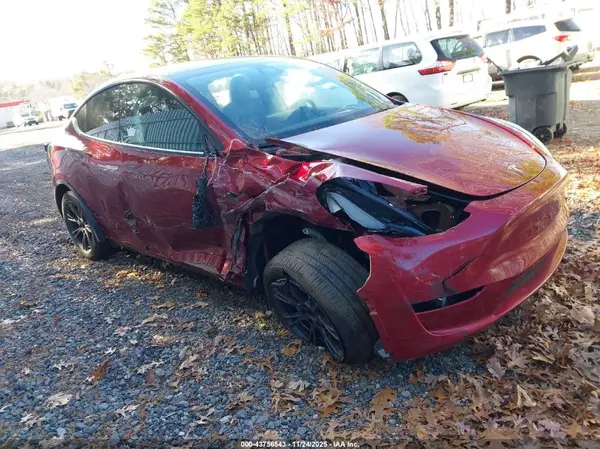 7SAYGDEE4SA367417 2025 TESLA MODEL Y - Image 1