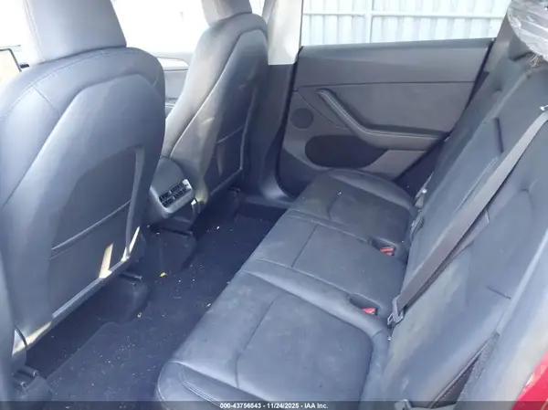 7SAYGDEE4SA367417 2025 TESLA MODEL Y - Image 8