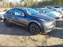 7SAYGDEE4SA368096 2025 TESLA MODEL Y