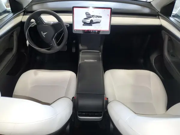 7SAYGDEE4SF223000 2025 TESLA MODEL Y - Image 8