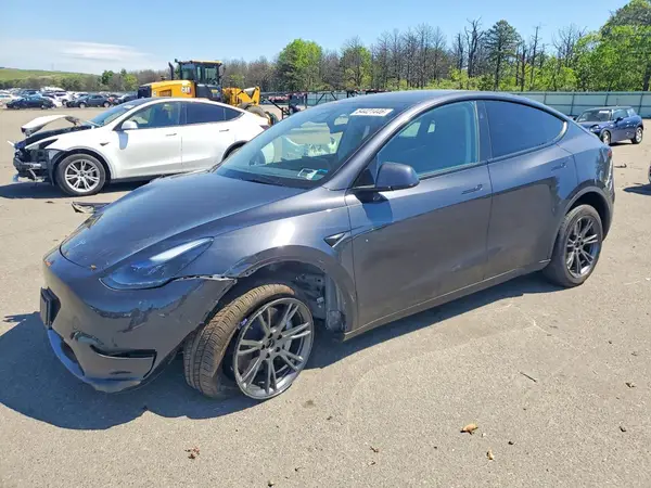 7SAYGDEE4SF224017 2025 TESLA MODEL Y - Image 1