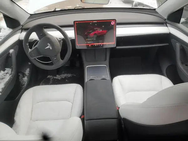 7SAYGDEE4SF233946 2025 TESLA MODEL Y - Image 8