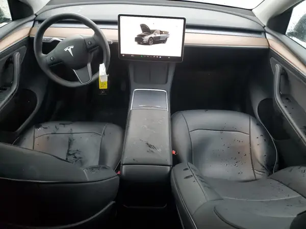 7SAYGDEE4SF243506 2025 TESLA MODEL Y - Image 8