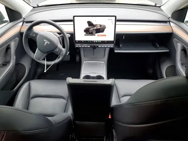 7SAYGDEE4SF263951 2025 TESLA MODEL Y - Image 8