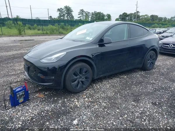 7SAYGDEE4SF264940 2025 TESLA MODEL Y - Image 2