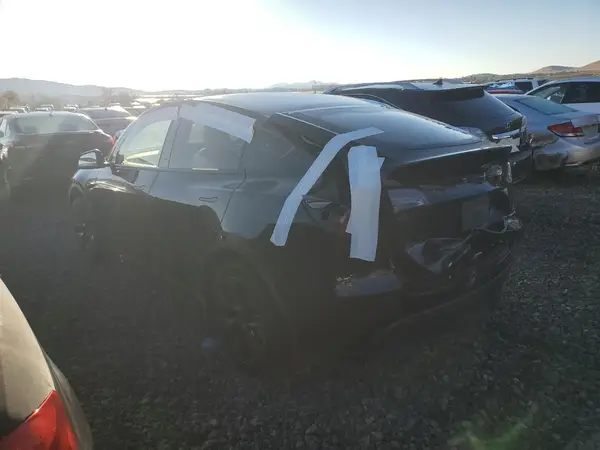 7SAYGDEE4SF275775 2025 TESLA MODEL Y - Image 2