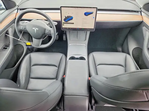 7SAYGDEE4SF275808 2025 TESLA MODEL Y - Image 8