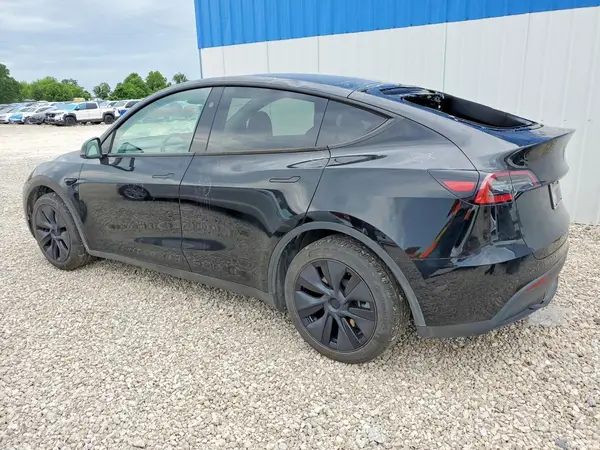 7SAYGDEE4SF282824 2025 TESLA MODEL Y - Image 2