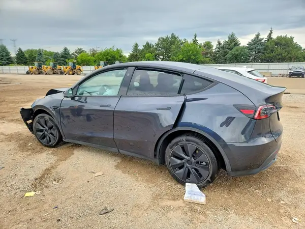 7SAYGDEE4SF289580 2025 TESLA MODEL Y - Image 2