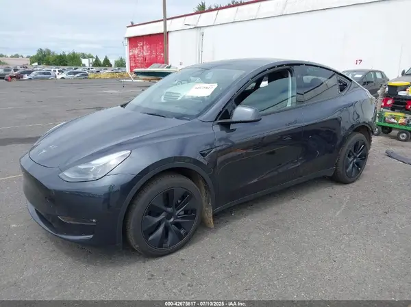 7SAYGDEE4SF289725 2025 TESLA MODEL Y - Image 2
