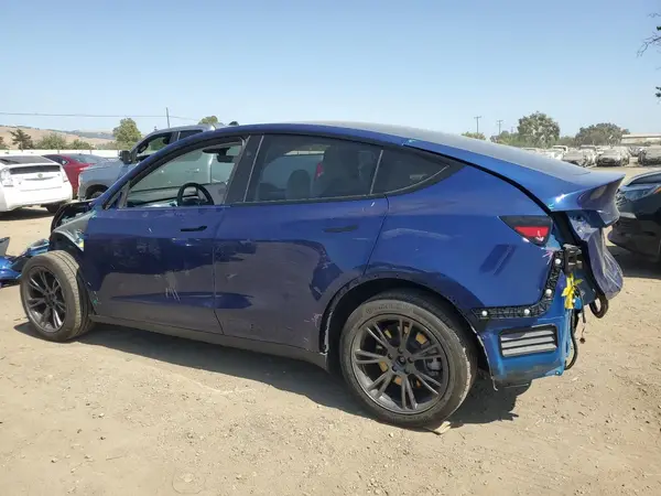 7SAYGDEE4SF289756 2025 TESLA MODEL Y - Image 2