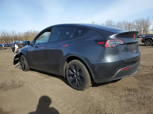 7SAYGDEE4SF291068 2025 TESLA MODEL Y - Image 2