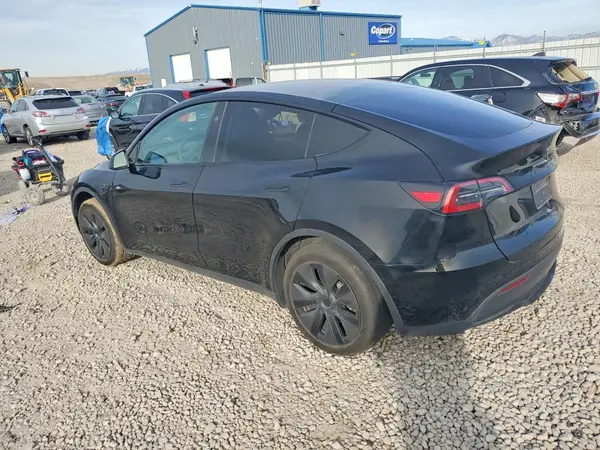 7SAYGDEE4SF301324 2025 TESLA MODEL Y - Image 2
