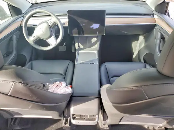 7SAYGDEE4SF301324 2025 TESLA MODEL Y - Image 8